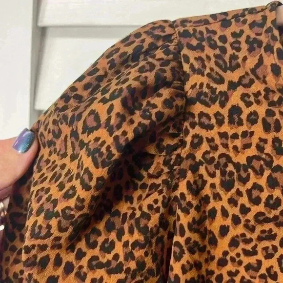 Pleione Long Sleeve Leopard Print Top Size Medium - Picture 3 of 8